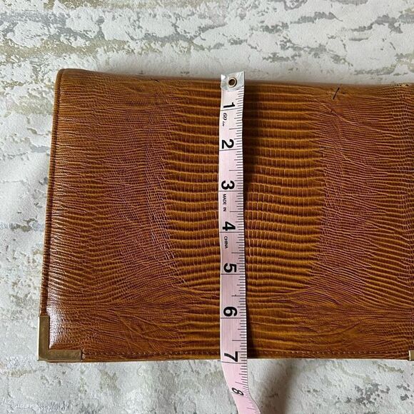 Vintage Crocodile embossed clutch - Picture 7 of 8